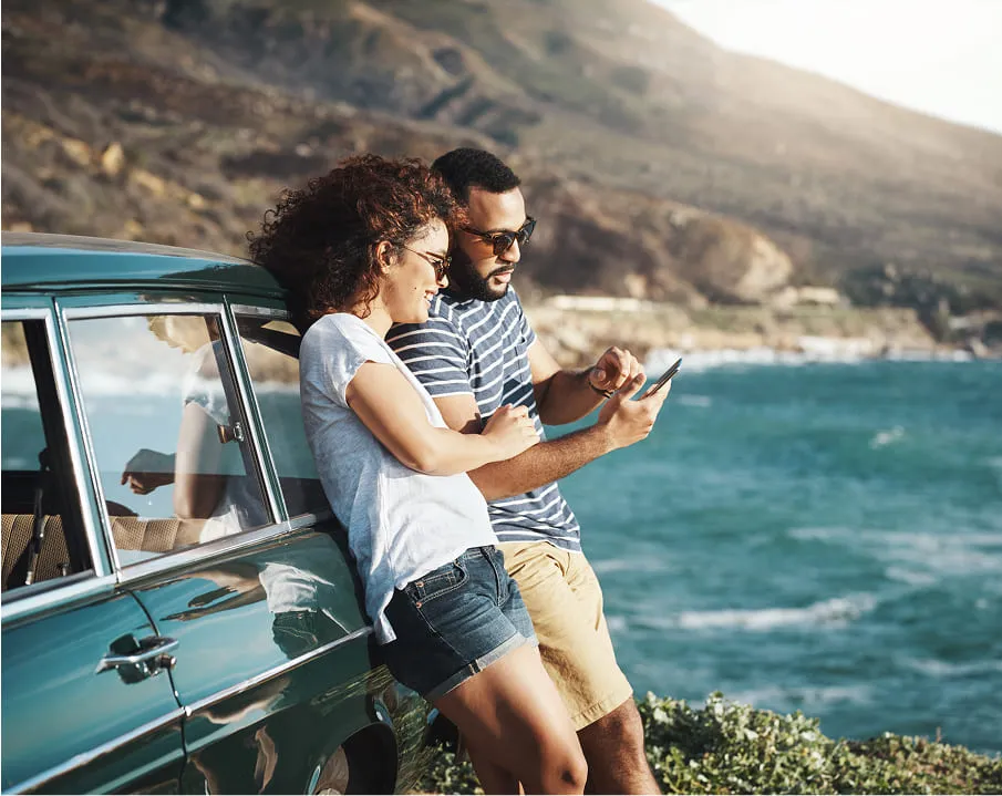 Couple seaside 