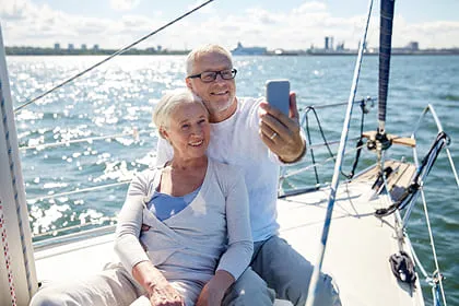 Couple travelling cruise