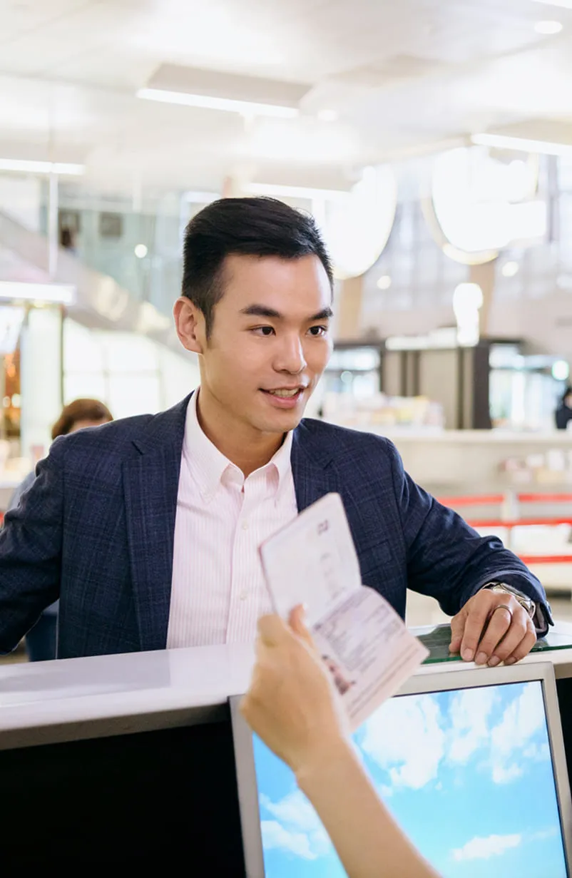 Man onnboarding trip