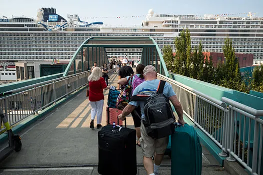 Your Essential Guide to What to Bring on a Cruise